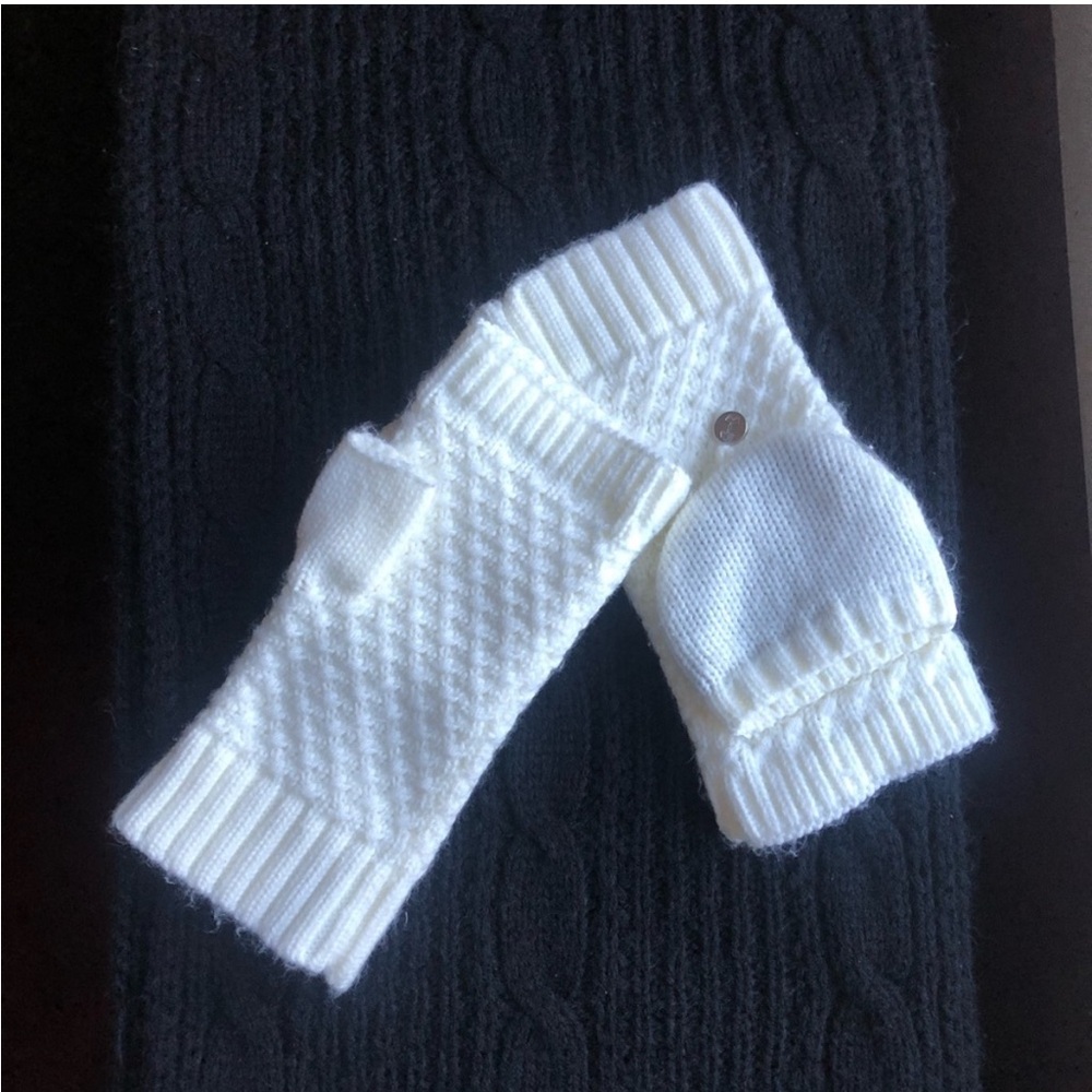 Under Armour  Knit Gloves